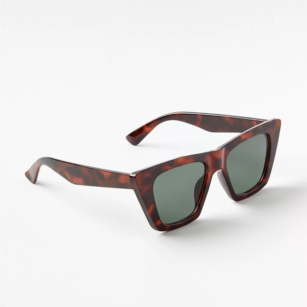 Loft small sharp sunglasses
